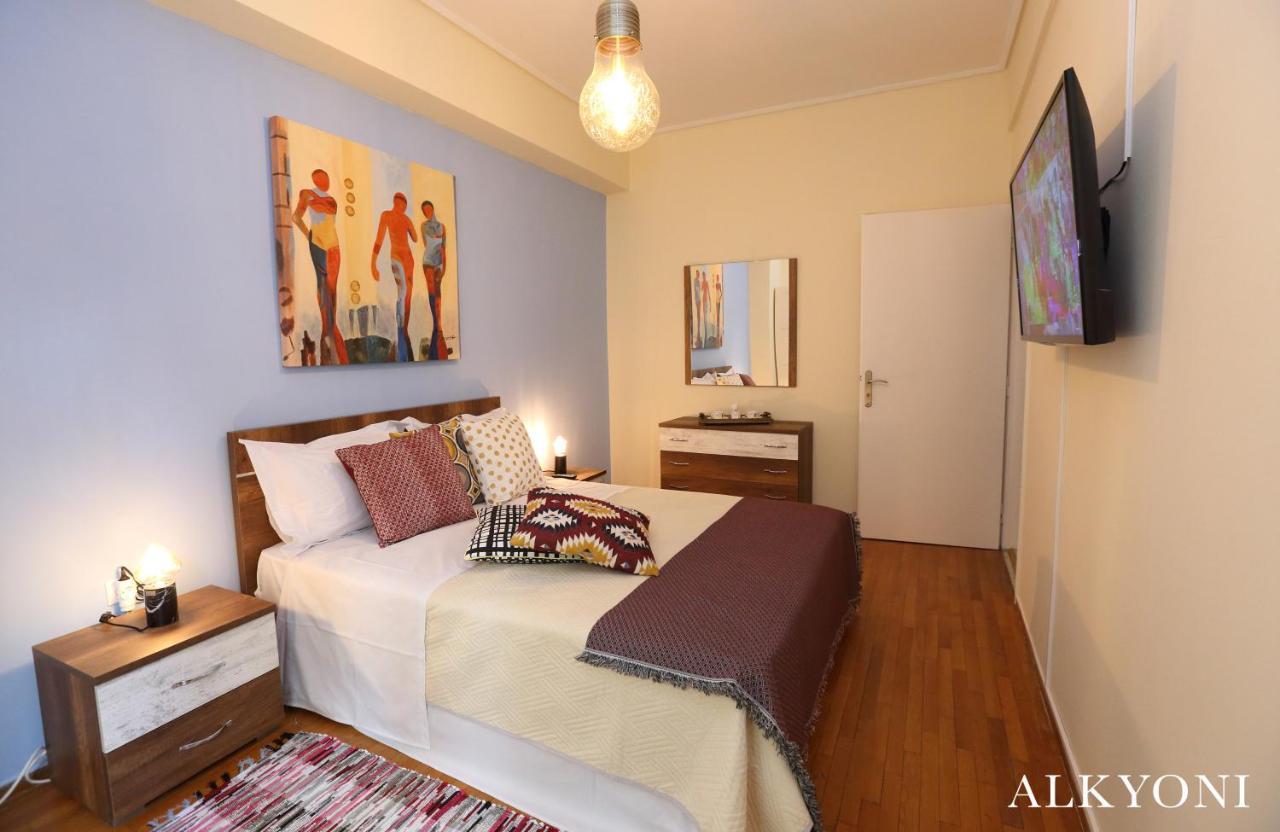 Melma Properties- Alkyoni Apartment By The Sea In ピレウス エクステリア 写真