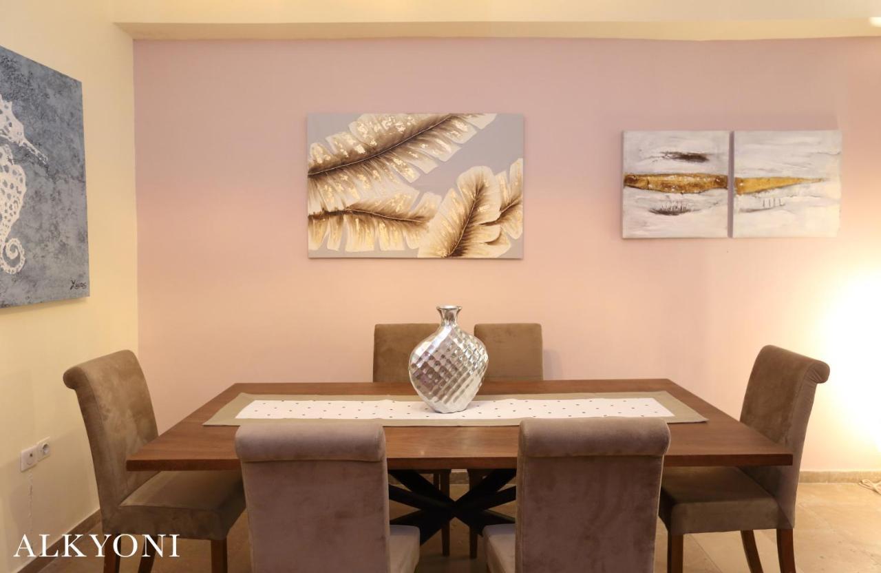 Melma Properties- Alkyoni Apartment By The Sea In ピレウス エクステリア 写真