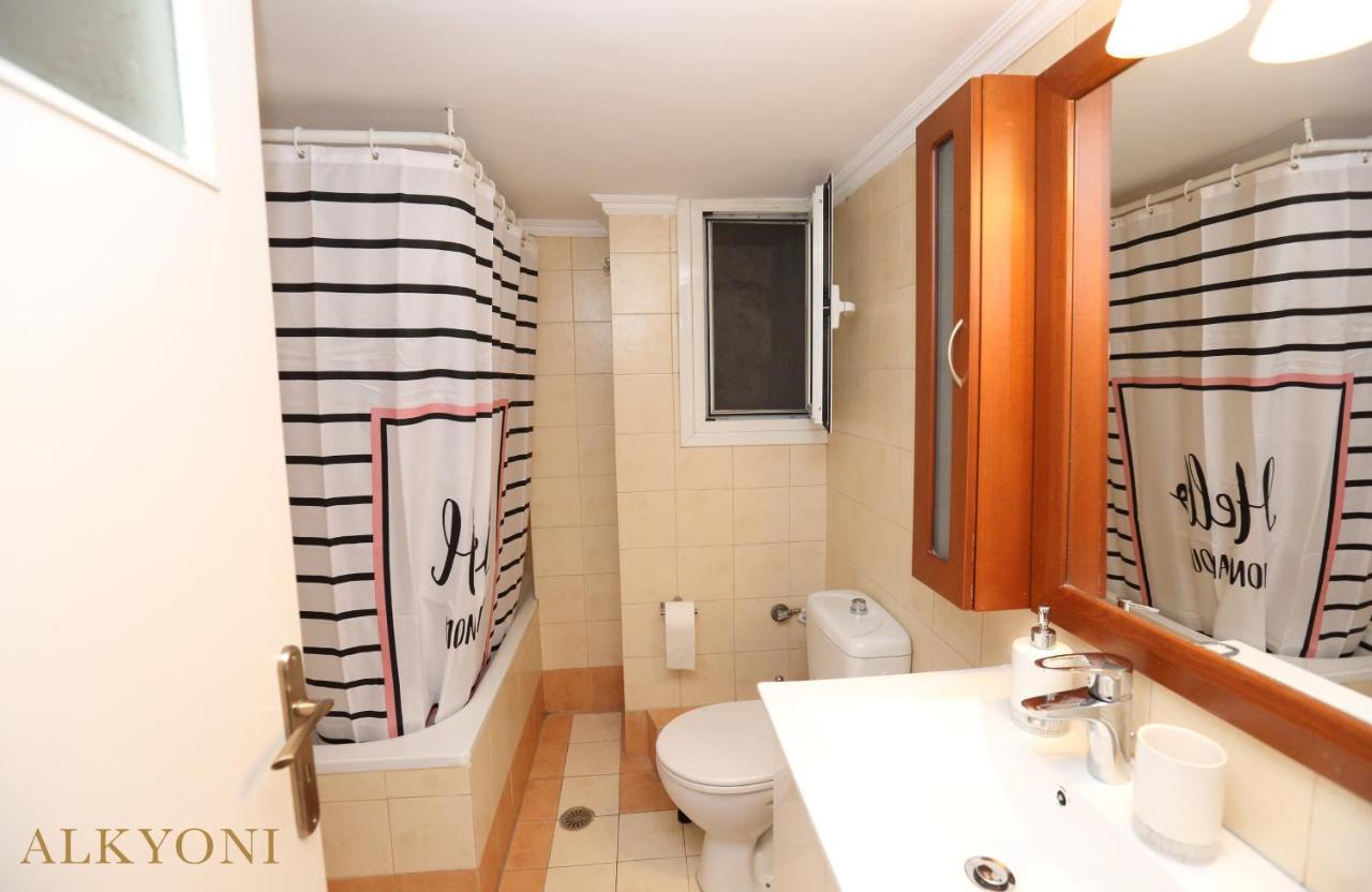 Melma Properties- Alkyoni Apartment By The Sea In ピレウス エクステリア 写真